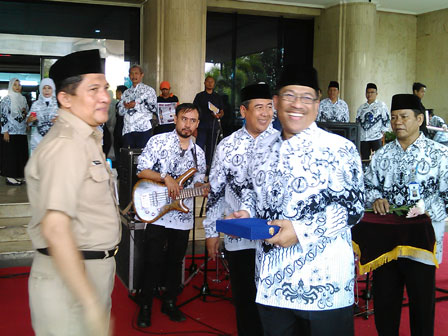 Pencarian PGRI Tual - Persatuan Guru Republik Indonesia Cabang Tual